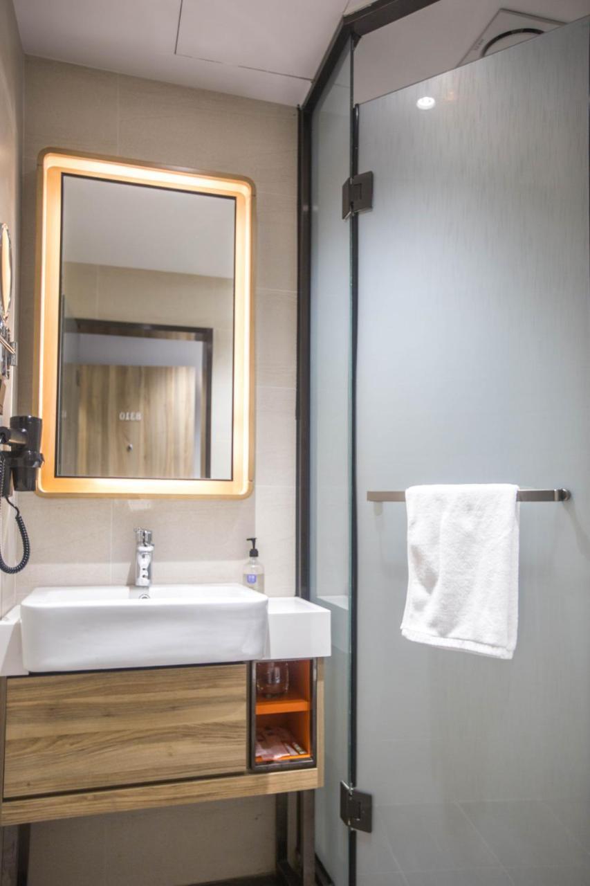 Hanting Premium Hotel Shanghai Plaza 66 Buitenkant foto