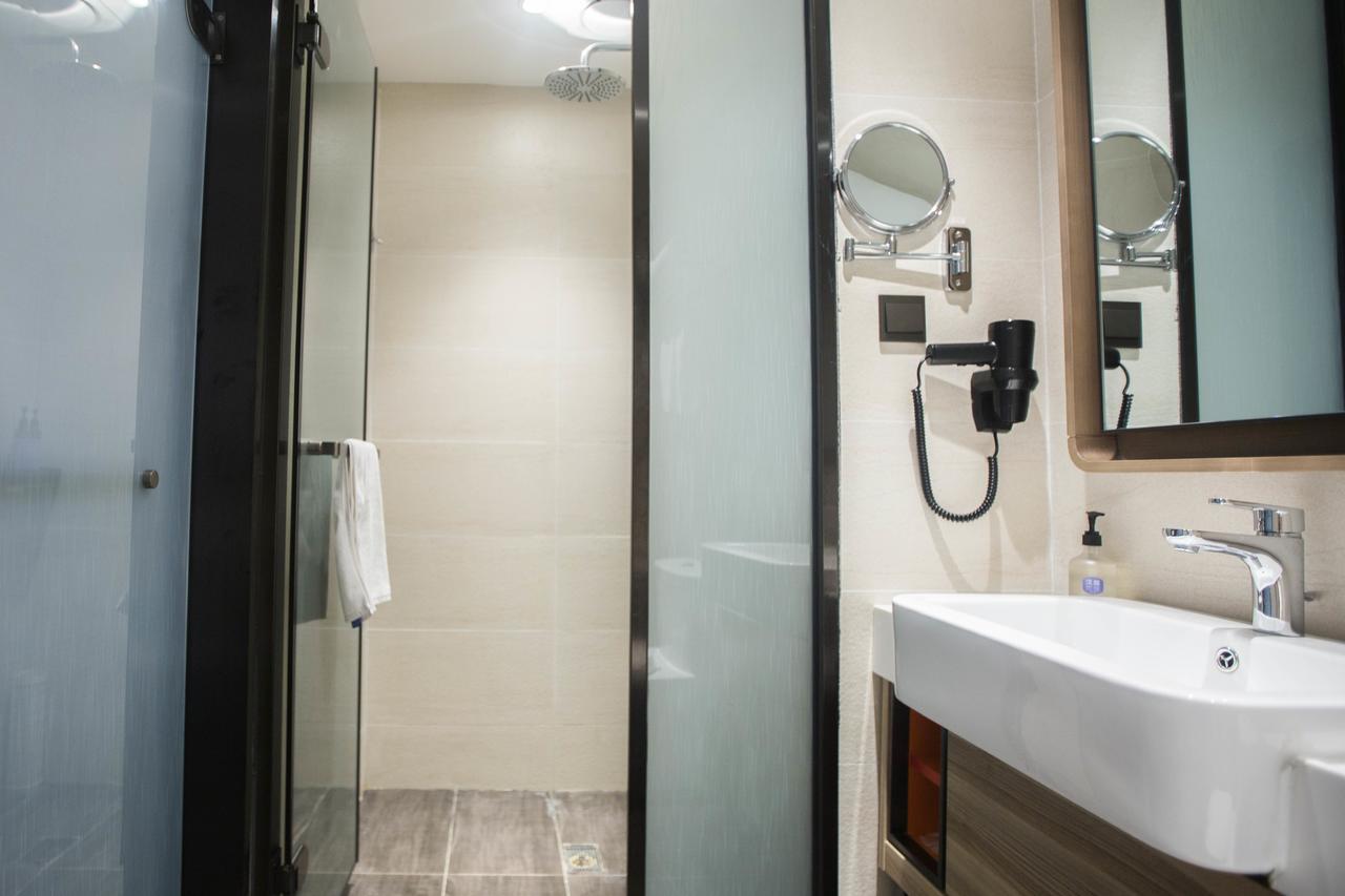 Hanting Premium Hotel Shanghai Plaza 66 Buitenkant foto